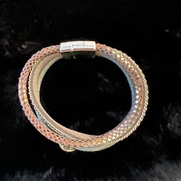 Multi Layer Leather Bracelet for Women Boho Rhinestone Wristband Bangles - Picture 3 of 6